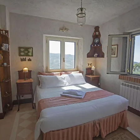 Borgo Riccio Torchiara