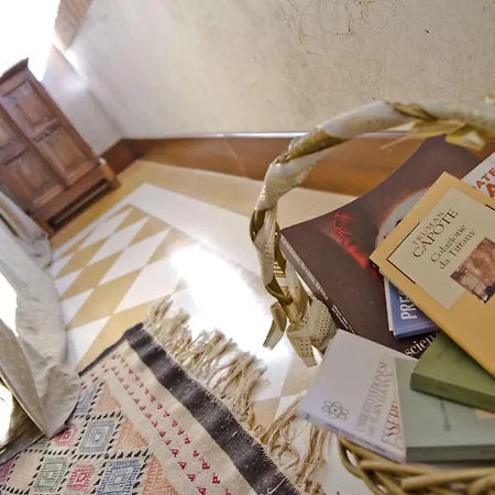 Country house Borgo Riccio *