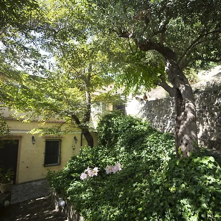 منزل ريفي Borgo Riccio Torchiara