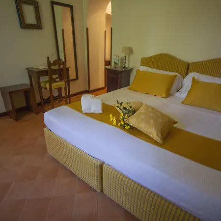 Country house Borgo Riccio *