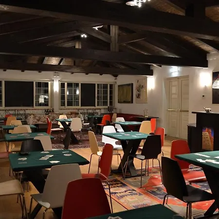 منزل ريفي Borgo Riccio *